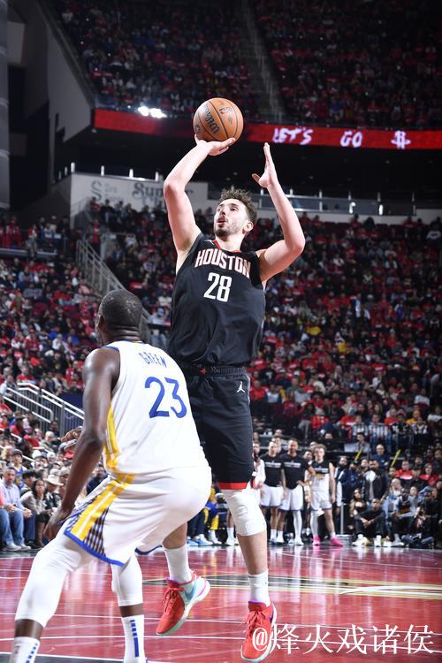 火箭官方发布比赛结果海报:加时惜败,战绩下滑至16胜7负 火箭官方发布比赛结果海报:加时惜败,战绩下滑至16胜7负