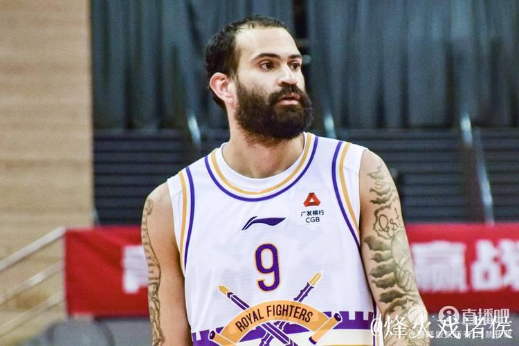 前新疆外援特莱斯有望加盟北控 上季场均11分